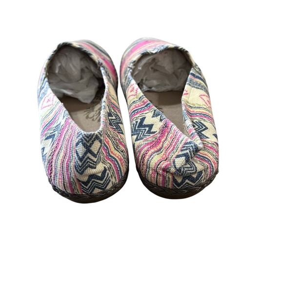 Aetrex Women's Kylie slip on shoe size 10.5-11 EU 42 Fabric Upper - Picture 5 of 9